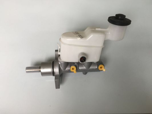 47201-09210 47201-09240 FITS TOYOTA 47201-09210 Силиндровый подъемник, тормозный мастер 47201-09210 тормозный мастер Силиндр FITS TOYOTA Hilux Vigo Южная Африка KUN25