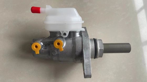 47028-48010 47028-48011 Цилиндр подъемный тормозный мастер W/PLATEAONE OEM FITS TOYOTA 4702848010 47028-48010 FITS TOYOTA Цилиндр подъемный тормозный мастер W/пластинка
